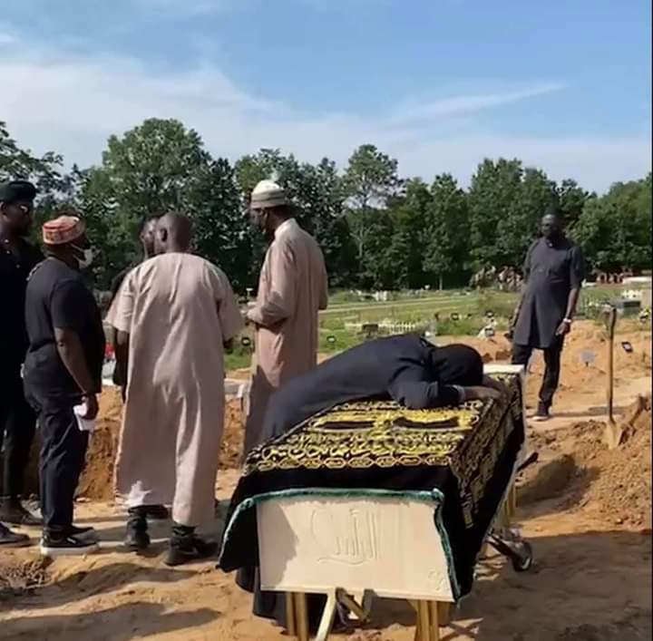 Muslim fans mourn, pay tribute as Sound Sultan is buried at Marlboro