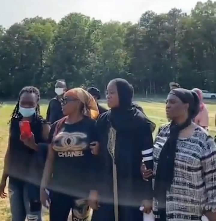 Muslim fans mourn, pay tribute as Sound Sultan is buried at Marlboro